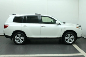 Внедорожник Toyota Highlander 2013 года, 2120000 рублей, Красноярск