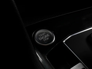 Внедорожник Volkswagen Tiguan 2019 года, 2599000 рублей, Тюмень