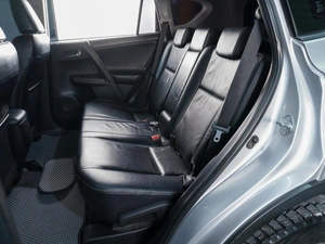 Внедорожник Toyota RAV4 2012 года, 1999000 рублей, Сургут