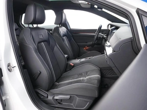 Хетчбэк Volkswagen Golf 2022 года, 3198444 рублей, Москва