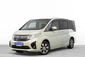 Минивэн Honda Stepwgn 2015 года, 1749000 рублей, Барнаул