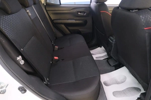 Внедорожник Toyota Raize 2019 года, 1599000 рублей, Омск