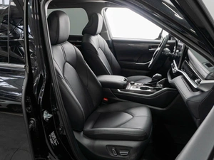 Внедорожник Toyota Highlander 2025 года, 5300000 рублей, Тюмень