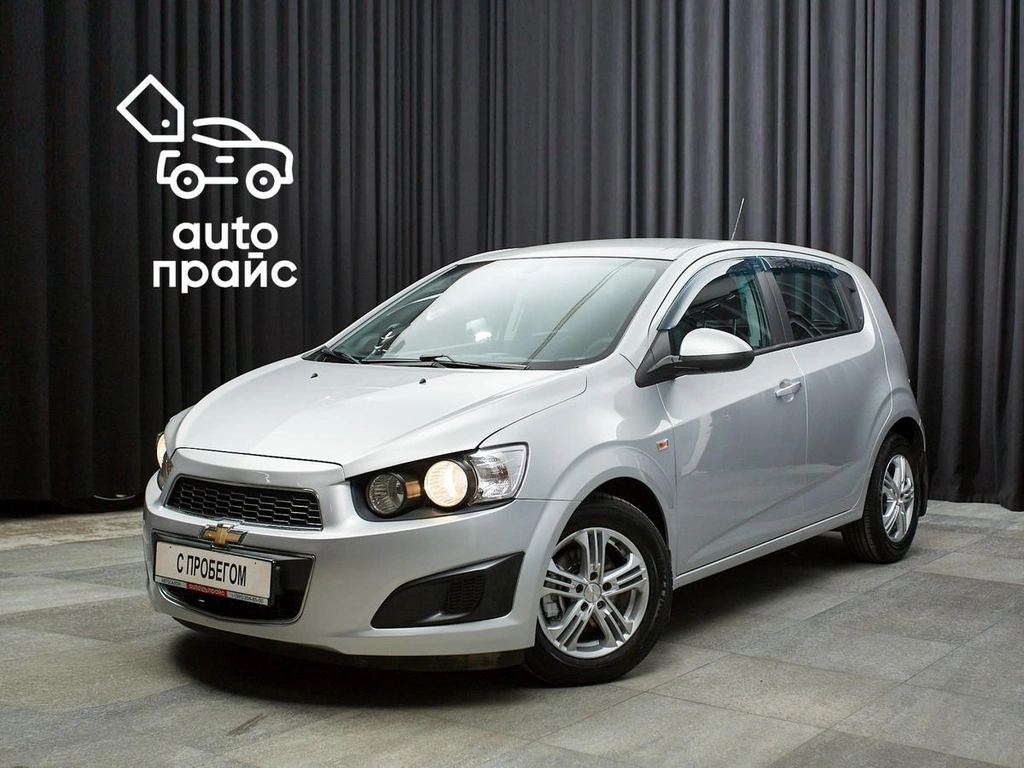 Седан Chevrolet Aveo 2013 года, 690000 рублей, Красноярск