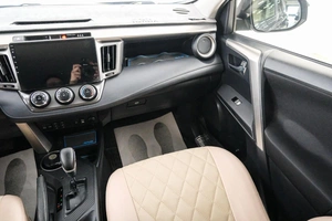 Внедорожник Toyota RAV4 2014 года, 2249000 рублей, Красноярск