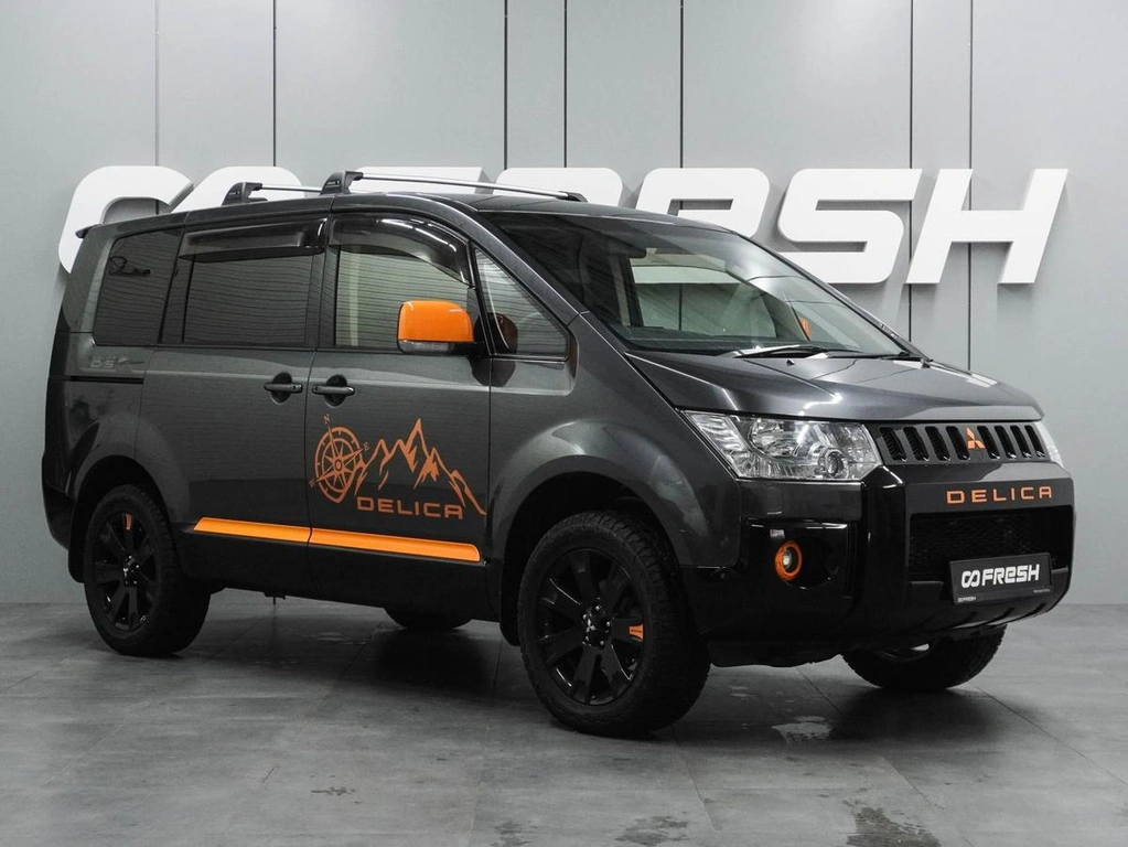 Минивэн Mitsubishi Delica D5 2018 года, 3270000 рублей, Воронеж