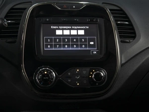 Внедорожник Renault Kaptur 2018 года, 1500000 рублей, Омск