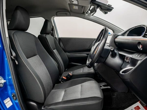 Минивэн Toyota Sienta 2019 года, 1700000 рублей, Красноярск