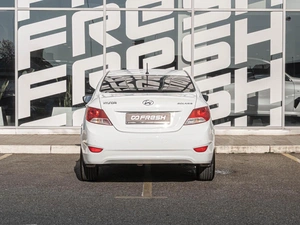 Седан Hyundai Solaris 2013 года, 988000 рублей, Краснодар