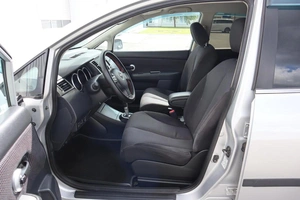 Седан Nissan Tiida 2011 года, 740000 рублей, Брянск