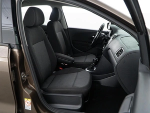 Седан Volkswagen Polo 2018 года, 1248077 рублей, Москва