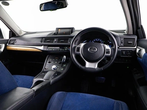 Хетчбэк Lexus CT 2011 года, 1387444 рублей, Москва