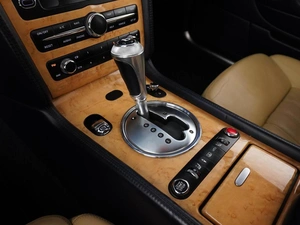 Седан Bentley Continental Flying Spur 2005 года, 2099632 рублей, Москва