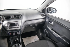 Седан Kia Rio 2016 года, 959000 рублей, Пермь