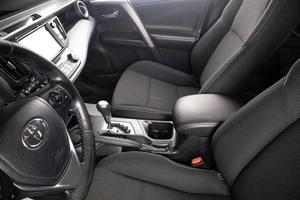 Внедорожник Toyota RAV4 2017 года, 2499000 рублей, Оренбург