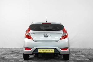 Хетчбэк Hyundai Solaris 2012 года, 729000 рублей, Кемерово