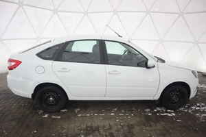 Седан ВАЗ (LADA) Granta 2023 года, 900000 рублей, Орёл
