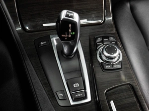 Седан BMW 5 серия 2010 года, 1900000 рублей, Тюмень