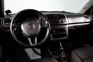Хетчбэк Skoda Fabia 2013 года, 689000 рублей, Сургут