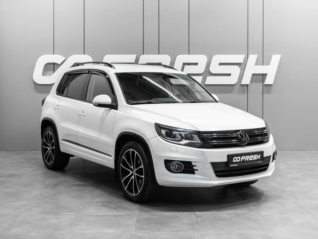 Внедорожник Volkswagen Tiguan 2012 года, 1679000 рублей, Тюмень