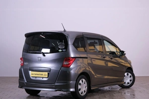 Минивэн Honda Freed 2010 года, 959000 рублей, Омск