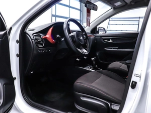 Седан Kia Rio 2020 года, 1599000 рублей, Красноярск