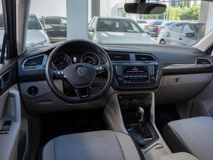 Внедорожник Volkswagen Tiguan 2017 года, 1949000 рублей, Волгоград
