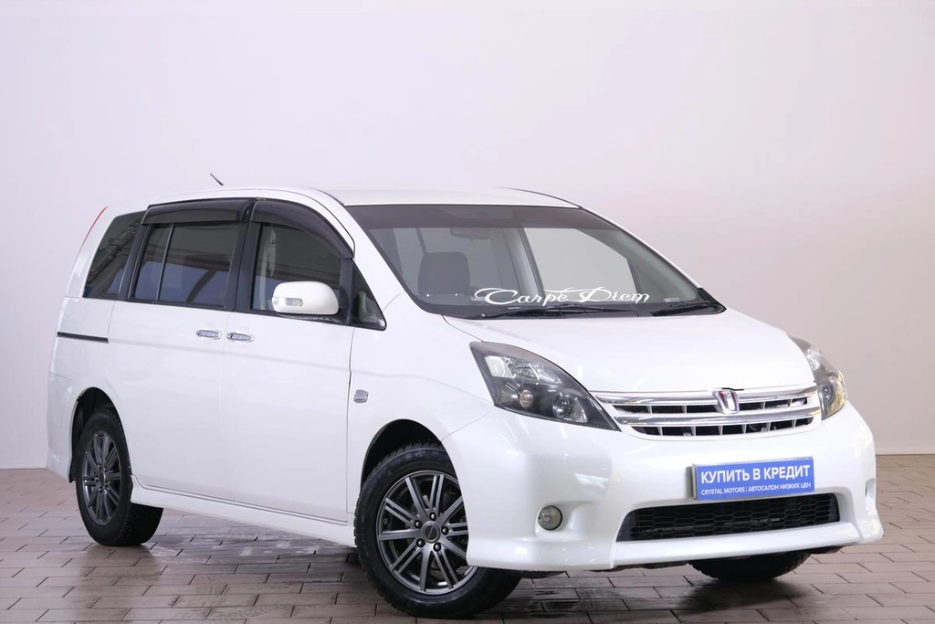Минивэн Toyota Isis 2010 года, 1229000 рублей, Омск