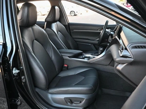 Седан Toyota Camry 2021 года, 2898000 рублей, Кирилловка