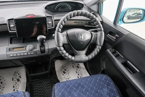 Минивэн Honda Freed 2011 года, 1009000 рублей, Красноярск