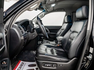 Внедорожник Toyota Land Cruiser 2019 года, 7350000 рублей, Красноярск