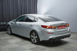 Седан Kia Optima 2019 года, 2097000 рублей, Красноярск