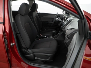 Седан Chevrolet Aveo 2012 года, 596055 рублей, Москва