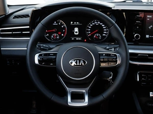 Седан Kia K5 2020 года, 2152500 рублей, Ставрополь