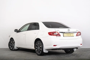 Седан Toyota Corolla 2011 года, 1289000 рублей, Томск