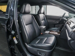 Седан Toyota Camry 2018 года, 2729000 рублей, Сургут