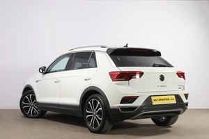 Внедорожник Volkswagen T-Roc 2021 года, 2199000 рублей, Новосибирск