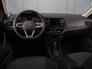 Лифтбек Volkswagen Polo 2021 года, 1750000 рублей, Омск