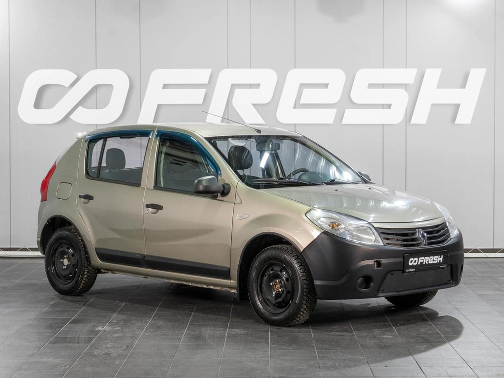 Хетчбэк Renault Sandero 2011 года, 589000 рублей, Сургут