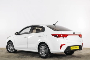 Седан Kia Rio 2019 года, 1479000 рублей, Тюмень