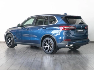Внедорожник BMW X5 2019 года, 6099000 рублей, Саратов