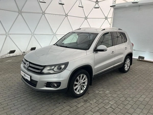 Внедорожник Volkswagen Tiguan 2012 года, 1300000 рублей, Клинцы