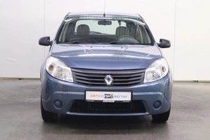 Хэтчбек Renault Sandero 2011 года, 675000 рублей, Железногорск