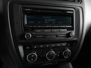 Седан Volkswagen Jetta 2012 года, 1045000 рублей, Ростов-на-Дону