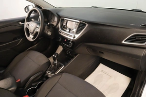 Седан Hyundai Solaris 2017 года, 1129000 рублей, Челябинск