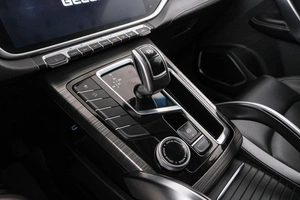 Внедорожник Geely Atlas Pro 2023 года, 2089000 рублей, Красноярск