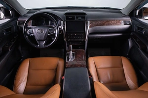 Седан Toyota Camry 2016 года, 2699000 рублей, Сургут
