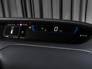 Минивэн Nissan Serena 2018 года, 2489000 рублей, Тюмень