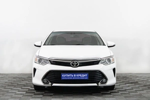 Седан Toyota Camry 2017 года, 2299000 рублей, Сургут