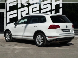 Внедорожник Volkswagen Touareg 2016 года, 2499000 рублей, Волгоград